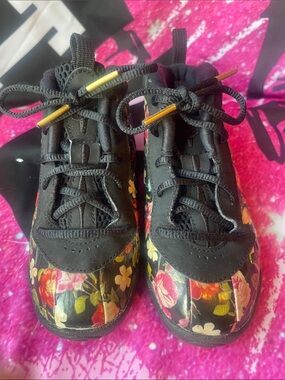 Kids Black Floral Nike Sneakers